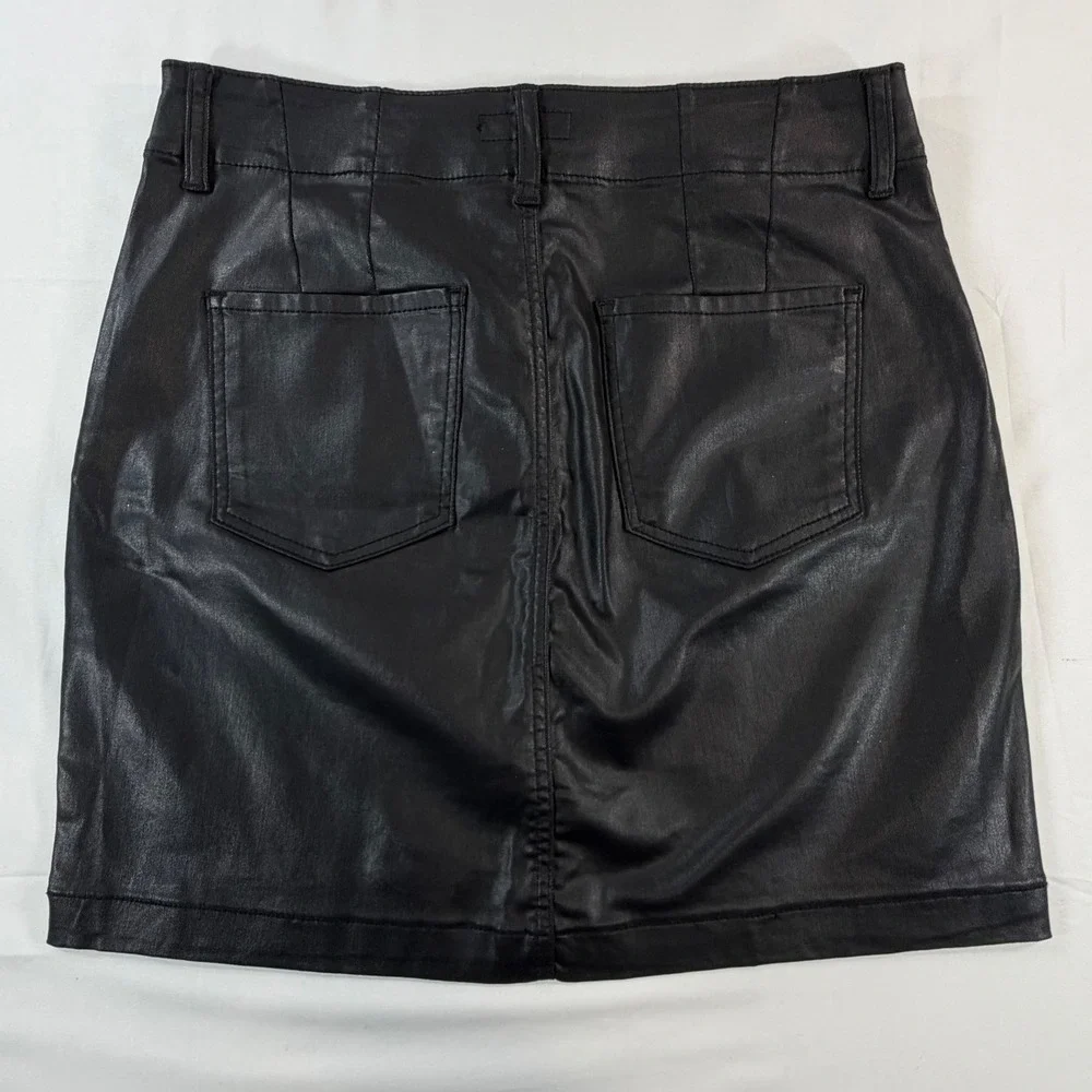 Kut from the Kloth Reese Skirt Black Coated Faux Leather Mini Skirt Size 8